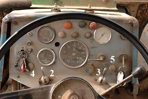 zt303_armaturbrett.webp zt303_armaturbrett.webp