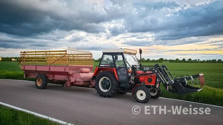 ETH-Weiase-Ladewagen-Zetor5011.webp